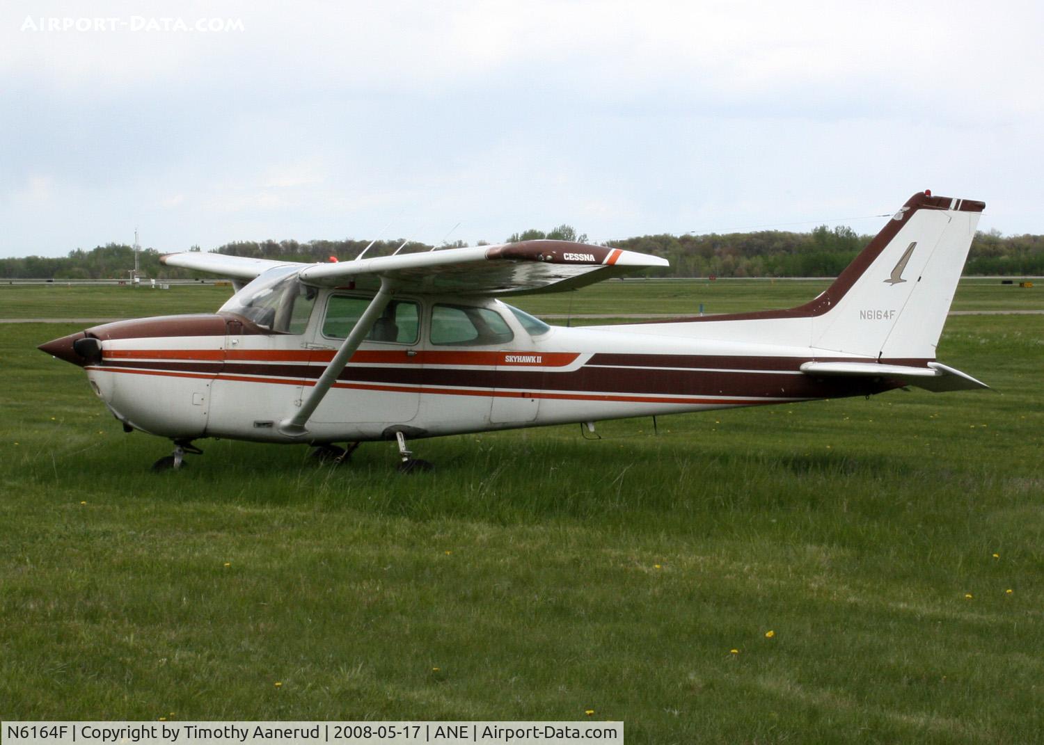 N6164F, 1979 Cessna 172N C/N 17273158, Tied down for years at Anoka County