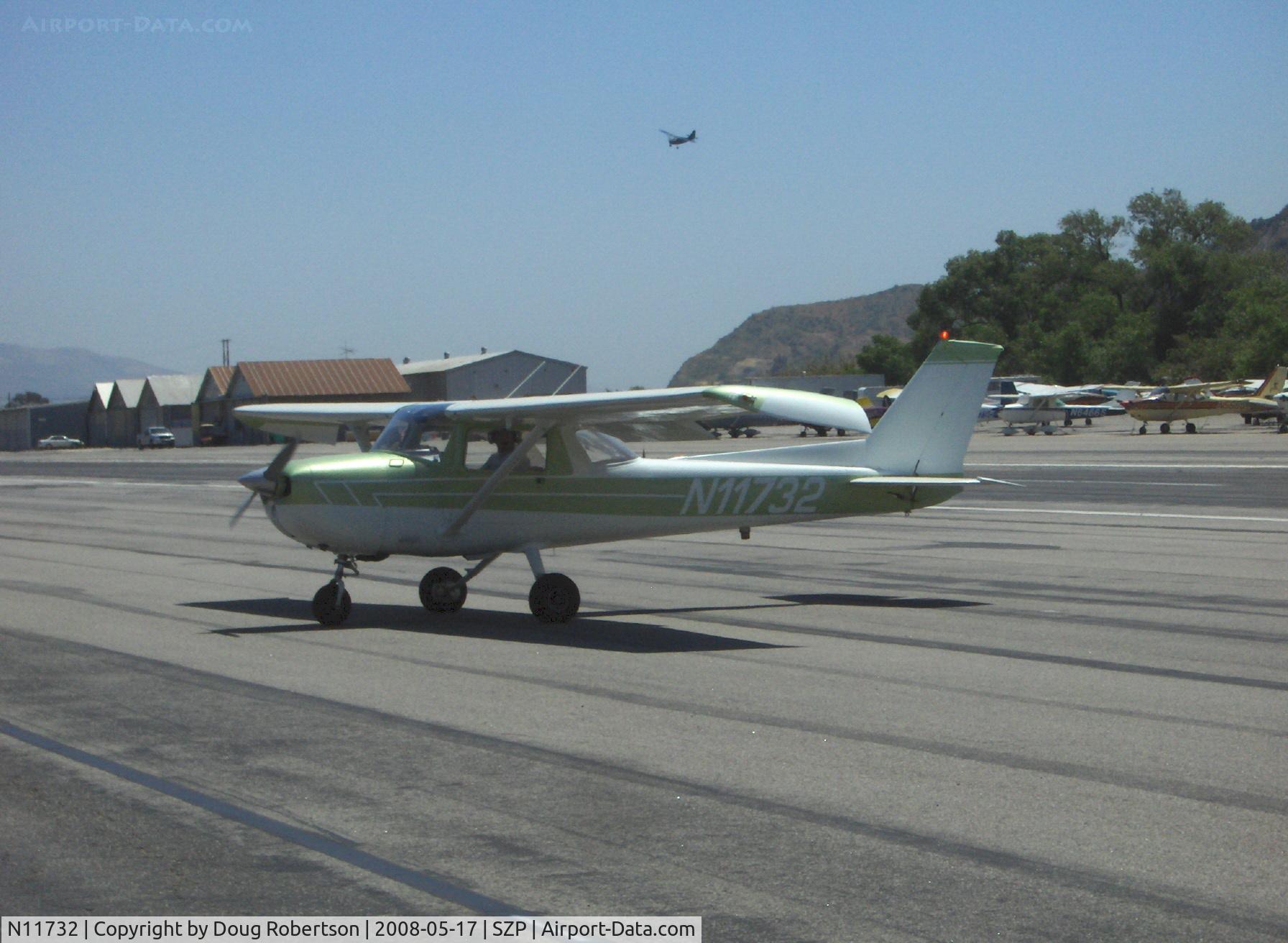 N11732, 1974 Cessna 150L C/N 15075598, 1974 Cessna 150L, Continental O-200 100 Hp, booster tips, taxi