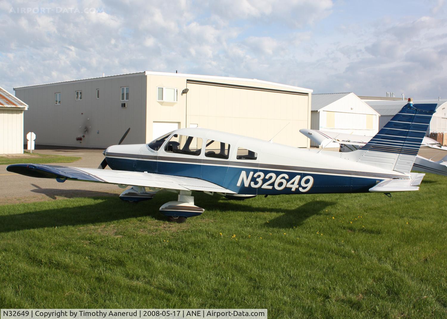 N32649, 1974 Piper PA-28-151 Cherokee Warrior C/N 28-7515209, Blaine Aviation Weekend 2008