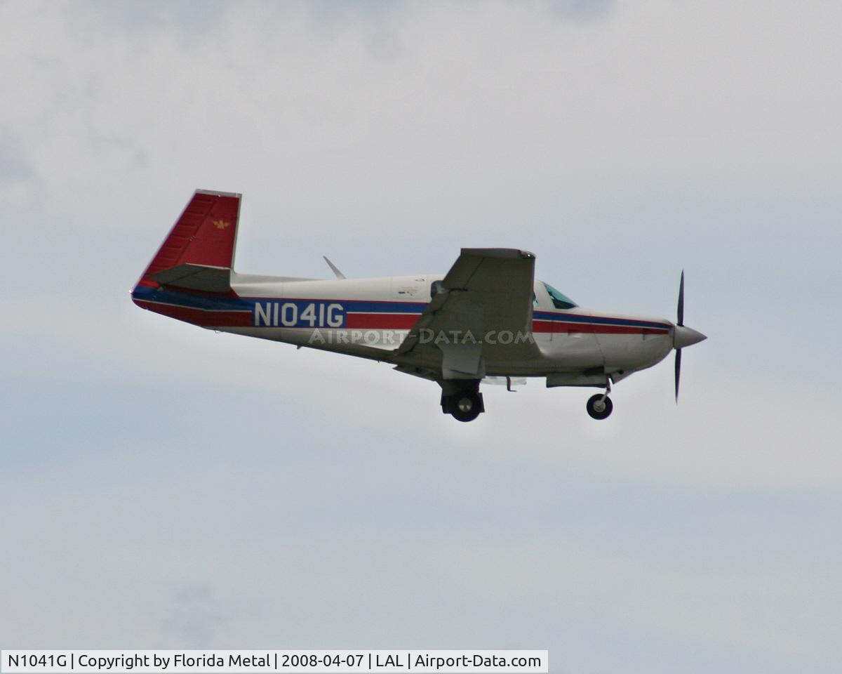 N1041G, 1981 Mooney M20K C/N 25-0567, M20K
