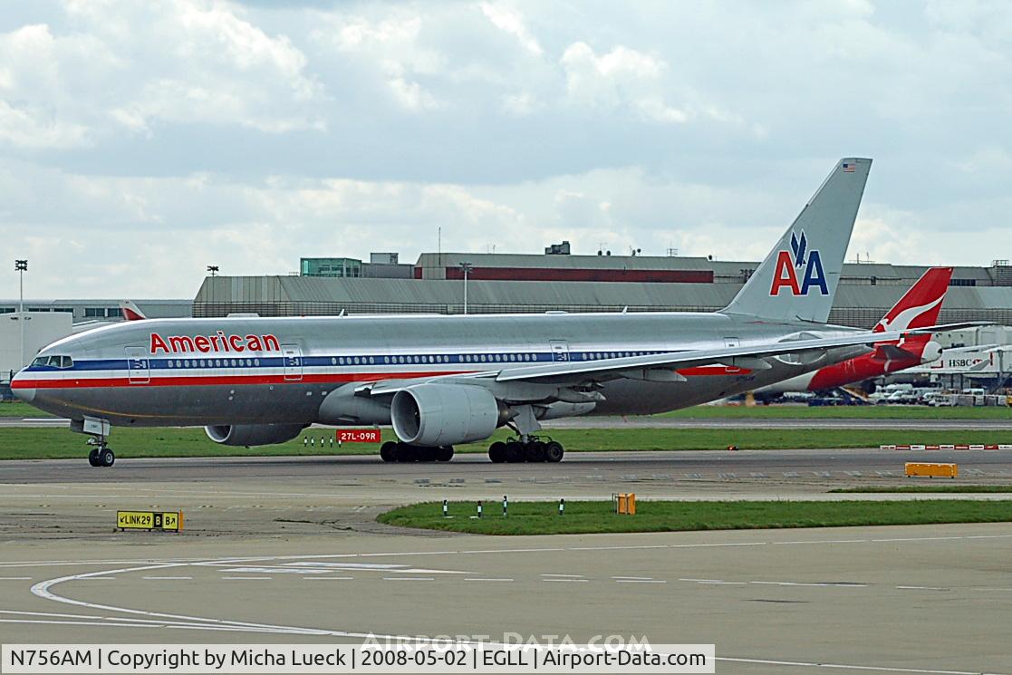 N756AM, 2001 Boeing 777-223 C/N 30264, Taxiing to the runway