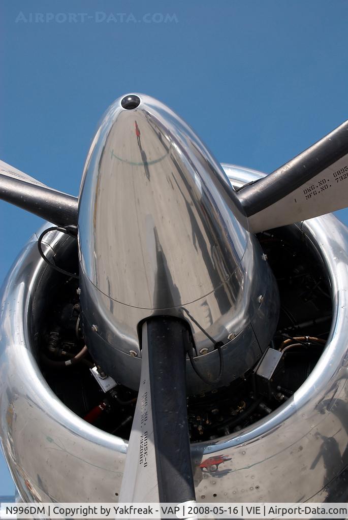 N996DM, 1958 Douglas DC-6B C/N 45563, Red Bull DC6