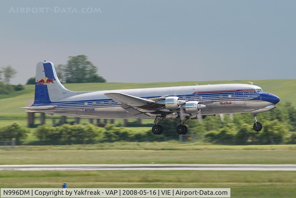 N996DM, 1958 Douglas DC-6B C/N 45563, Red Bull DC6