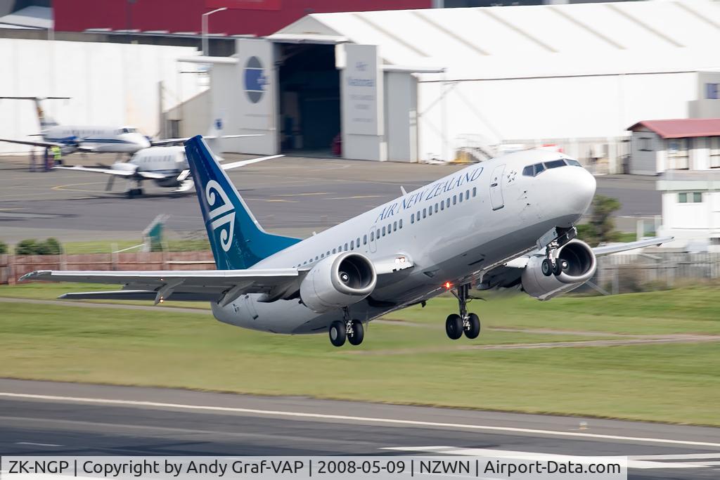ZK-NGP, 1998 Boeing 737-33A C/N 27459, Air New Zealand 737-300