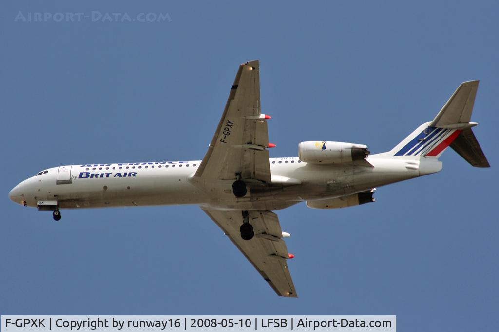 F-GPXK, 1991 Fokker 100 (F-28-0100) C/N 11329, landing on rwy 34 - ILS-34 approach inbound from CDG