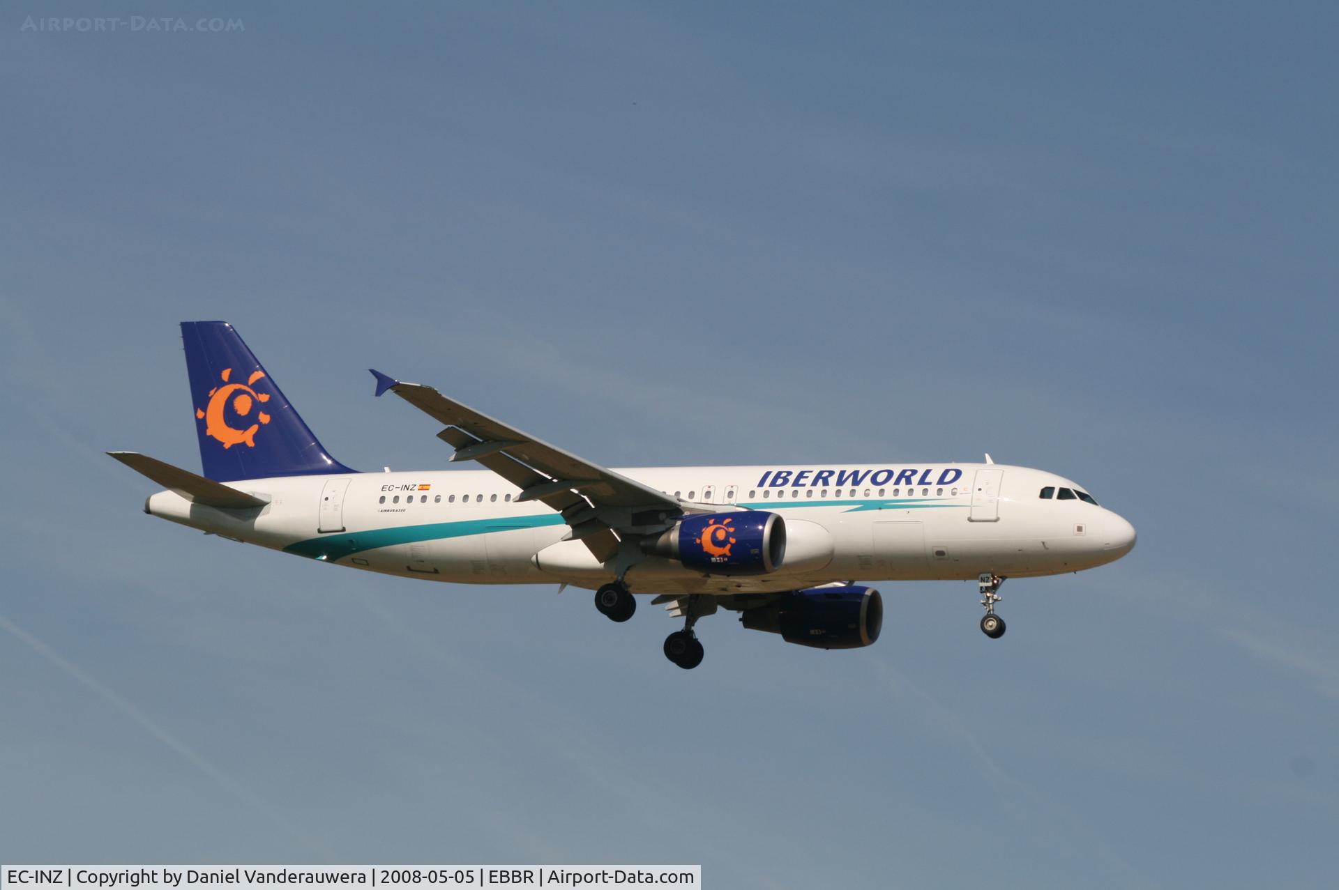 EC-INZ, 2003 Airbus A320-214 C/N 2011, arrival of flight FQ1483 to rwy 02