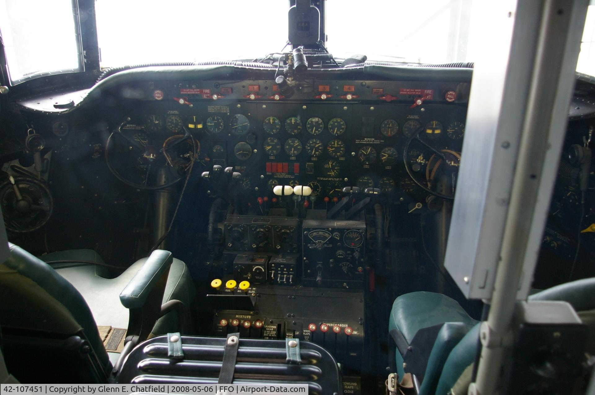 42-107451, 1942 Douglas VC-54C-5-DO Skymaster C/N 7470, The office