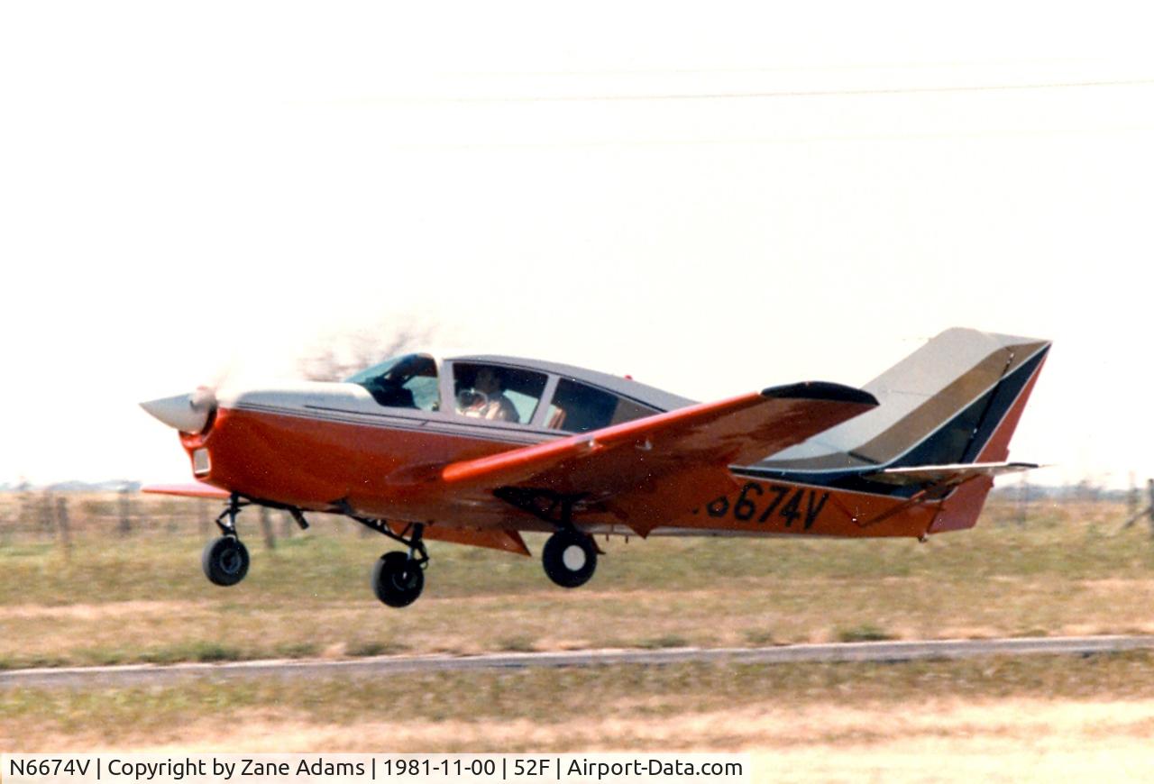 N6674V, 1967 Bellanca 17-30 C/N 30048, At Aero Valley (Northwest Regional)