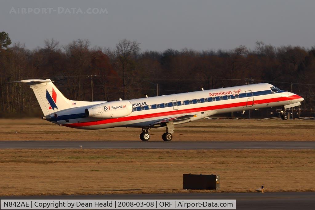 N842AE, 2002 Embraer ERJ-140LR (EMB-135KL) C/N 145673, American Eagle N842AE (FLT EGF215) departing RWY 23 enroute to Miami Int'l (KMIA).