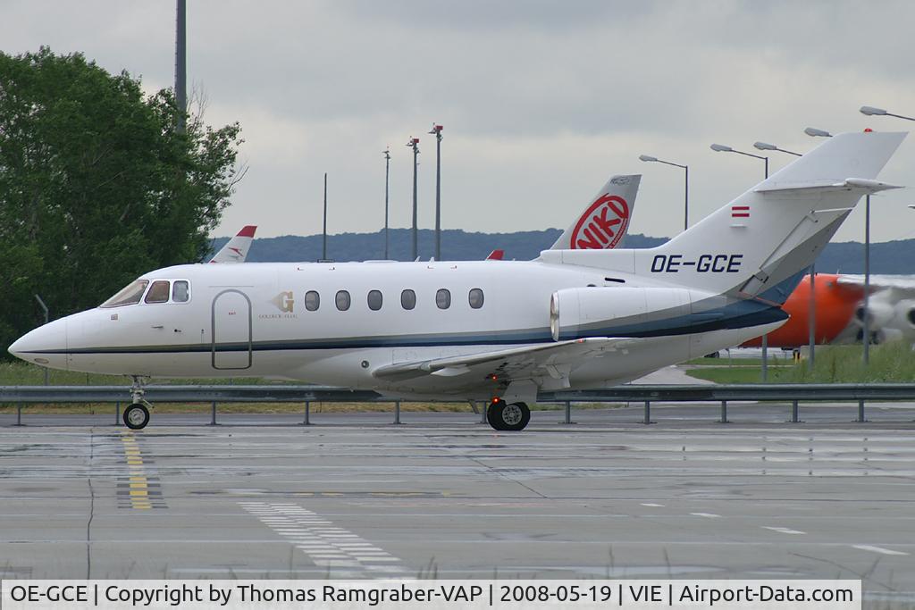 OE-GCE, 2001 Raytheon Hawker 800XP C/N 258536, Goldeckflug BAe 125
