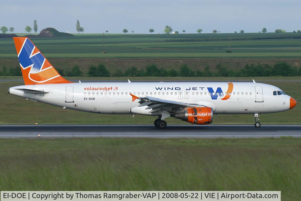 EI-DOE, Airbus A320-211 C/N 215, Windjet Airbus A320