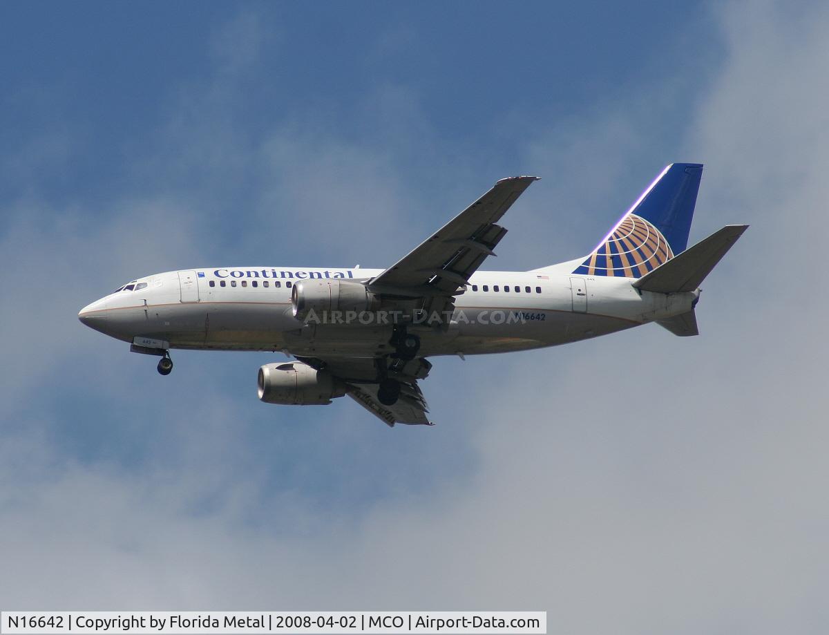N16642, 1997 Boeing 737-524 C/N 28903, Continental