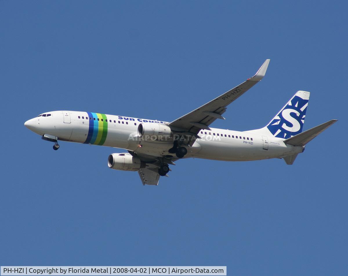 PH-HZI, 2000 Boeing 737-8K2 C/N 28380, Sun Country
