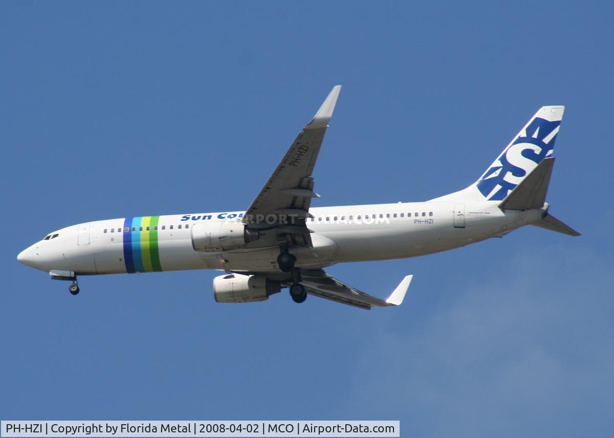 PH-HZI, 2000 Boeing 737-8K2 C/N 28380, Sun Country