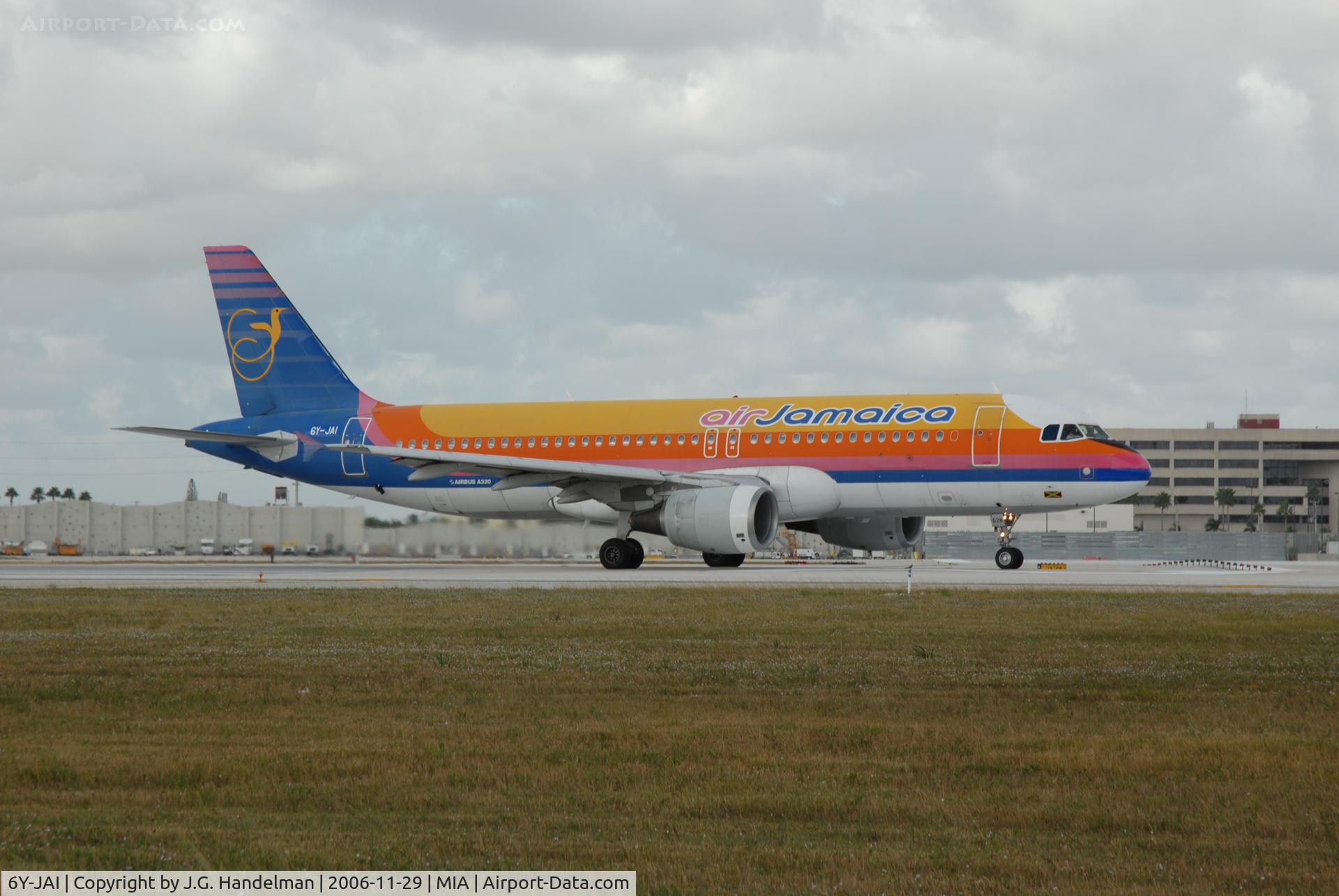 6Y-JAI, 1997 Airbus A320-214 C/N 628, Taxiing @ MIA