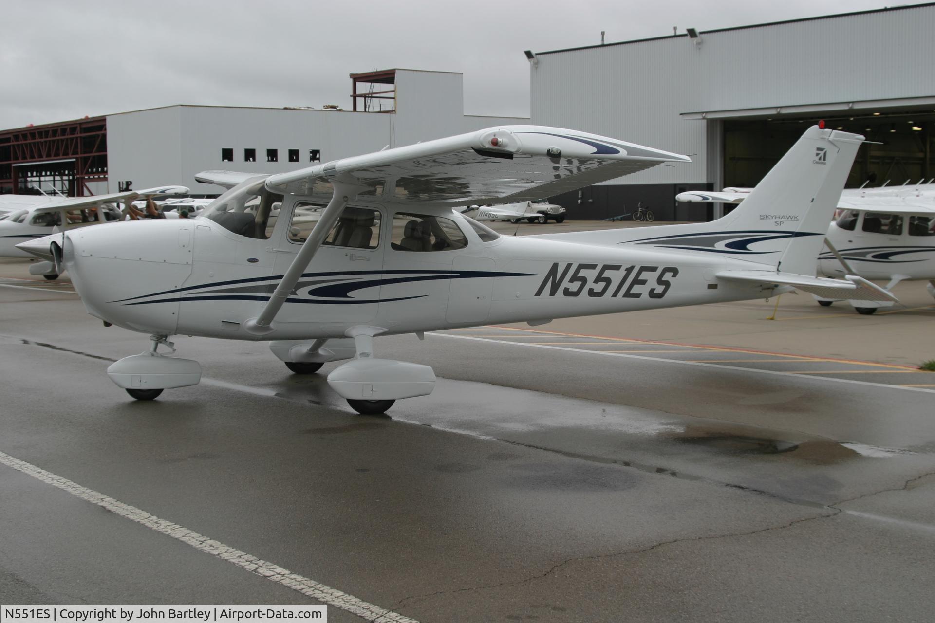 N551ES, 2005 Cessna 172S C/N 172S9902, delivery day at Cessna factory in Independence, KS