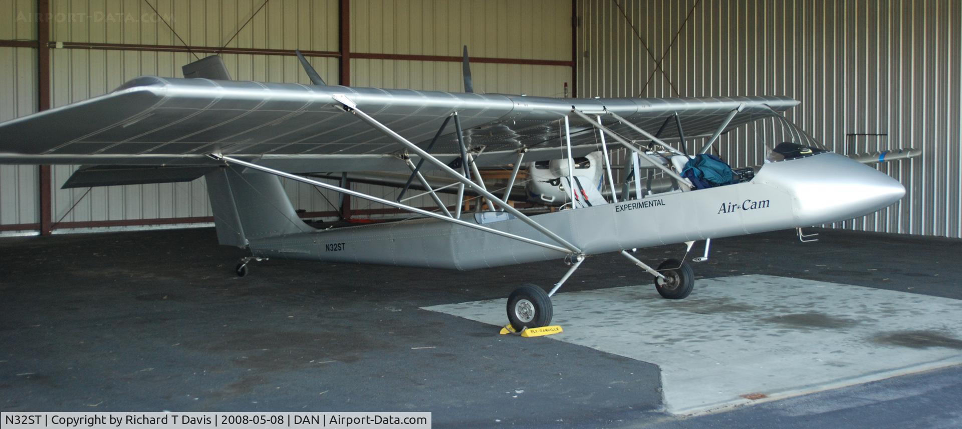 N32ST, 2001 Leza-Lockwood Air Cam 912S C/N AC104, 2001 Mixon Marvin Air Cam 912S overnight in Danville Va.