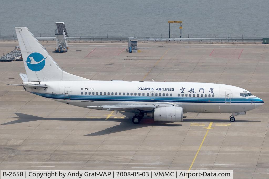 B-2658, 2000 Boeing 737-75C C/N 30512, Xiamen Airlines 737-700
