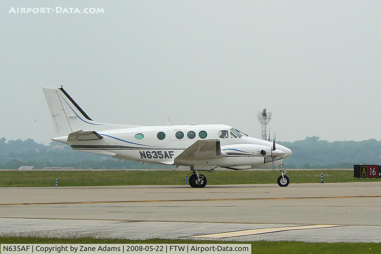 N635AF, 1977 Beech C90 King Air C/N LJ-736, At Meacham Field