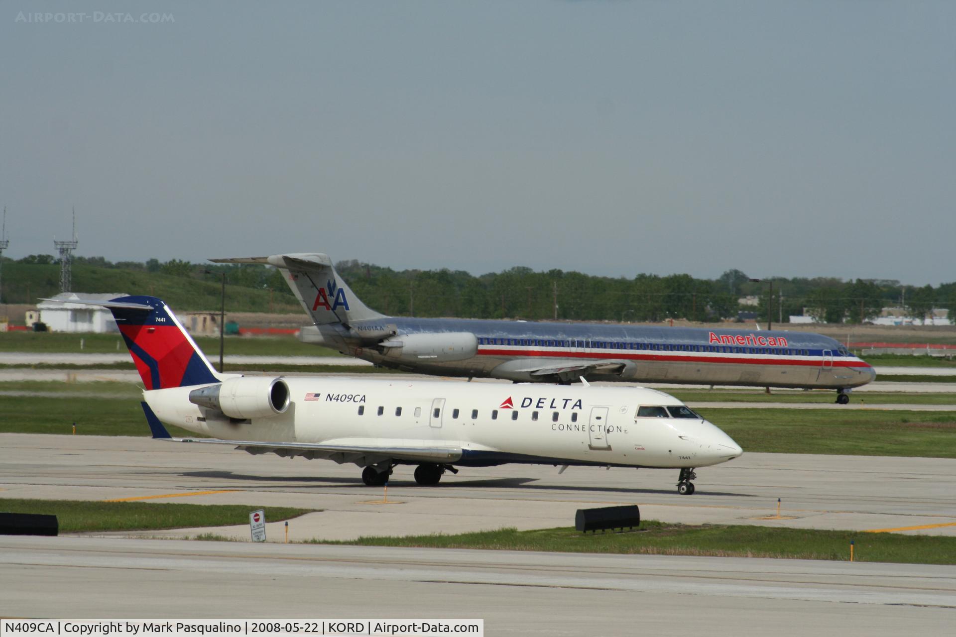 N409CA, 2000 Bombardier CRJ-100ER (CL-600-2B19) C/N 7441, CL-600-2B19