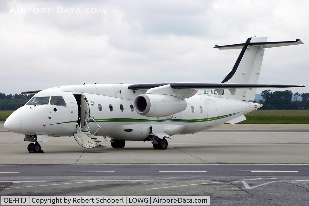OE-HTJ, 1999 Fairchild Dornier 328-300 328JET C/N 3114, Waiting for the passengers for a single charter flight