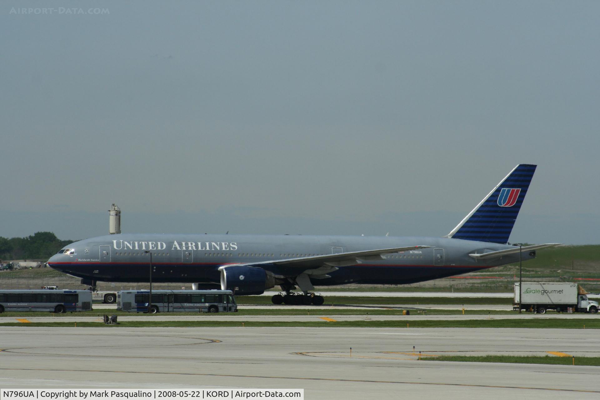 N796UA, 1998 Boeing 777-222 C/N 26931, Boeing 777-200