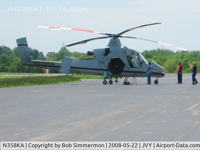 N358KA, 2001 Kaman K-1200 K-Max C/N A94-0029, On the ramp at Sellersburg, Indiana