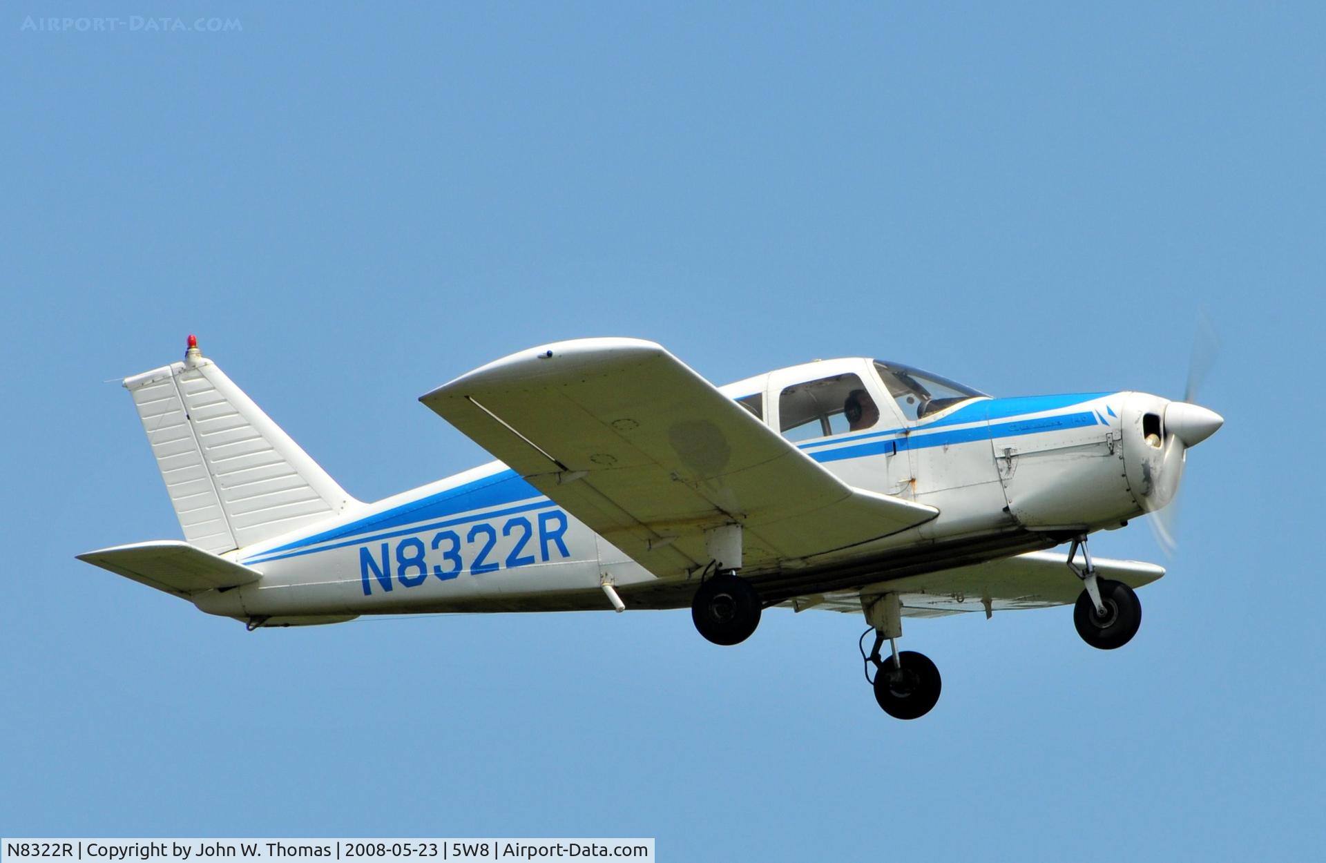 N8322R, 1966 Piper PA-28-140 C/N 28-22193, Departing runway 22