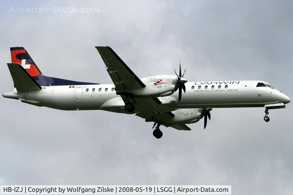 HB-IZJ, 1995 Saab 2000 C/N 2000-015, visitor