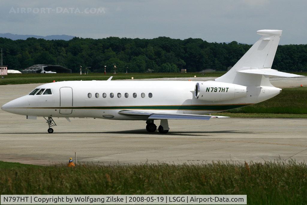 N797HT, 2002 Dassault Falcon 2000 C/N 171, visitor