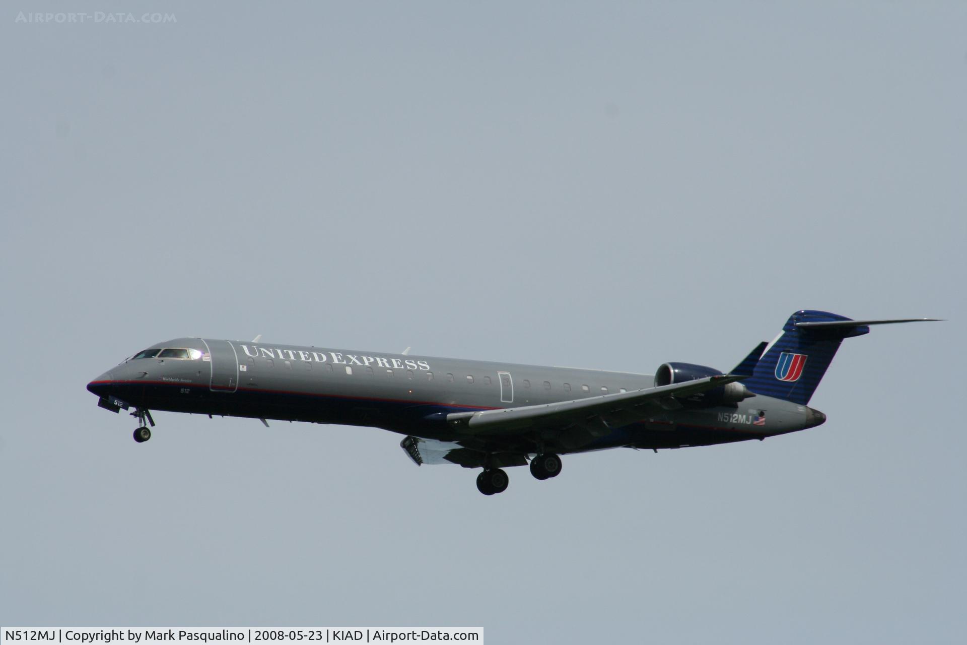 N512MJ, 2003 Canadair CL-600-2C10 Regional Jet CRJ-700 C/N 10109, CL-600-2C10