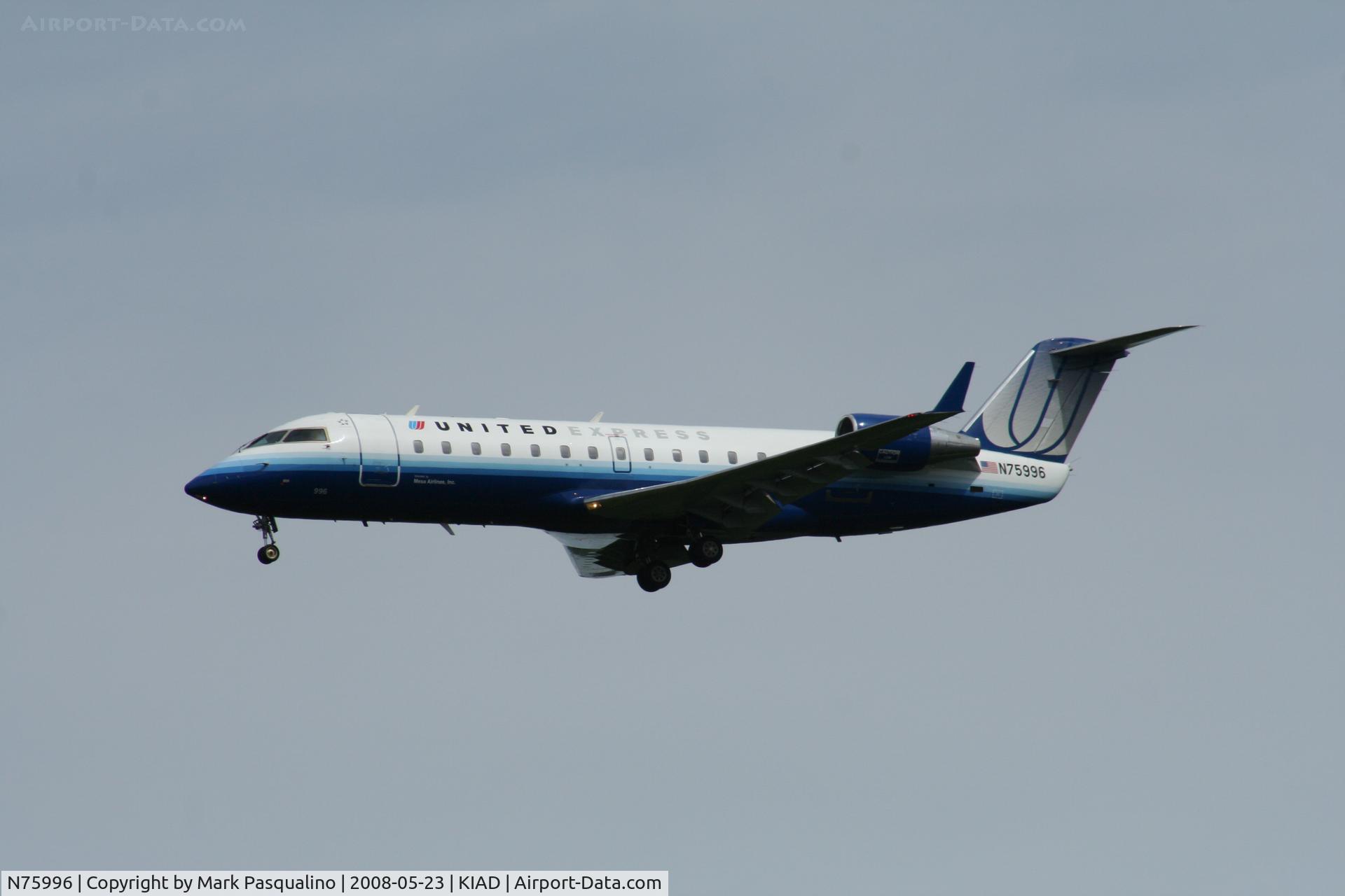 N75996, 1999 Bombardier CRJ-200ER (CL-600-2B19) C/N 7357, CL-600-2B19