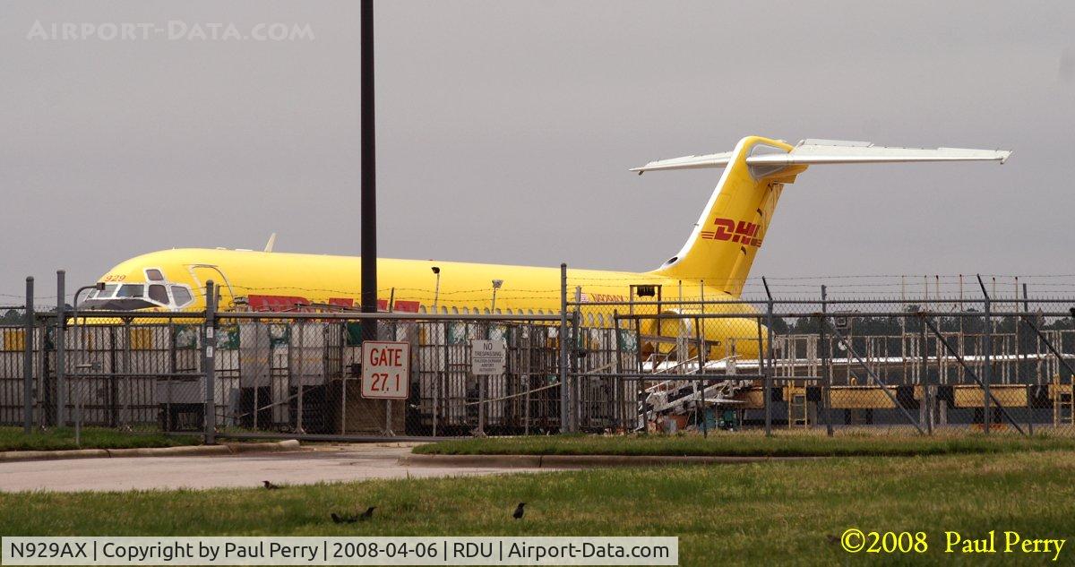 N929AX, 1968 Douglas DC-9-31 C/N 45874, Some color on a dreary day