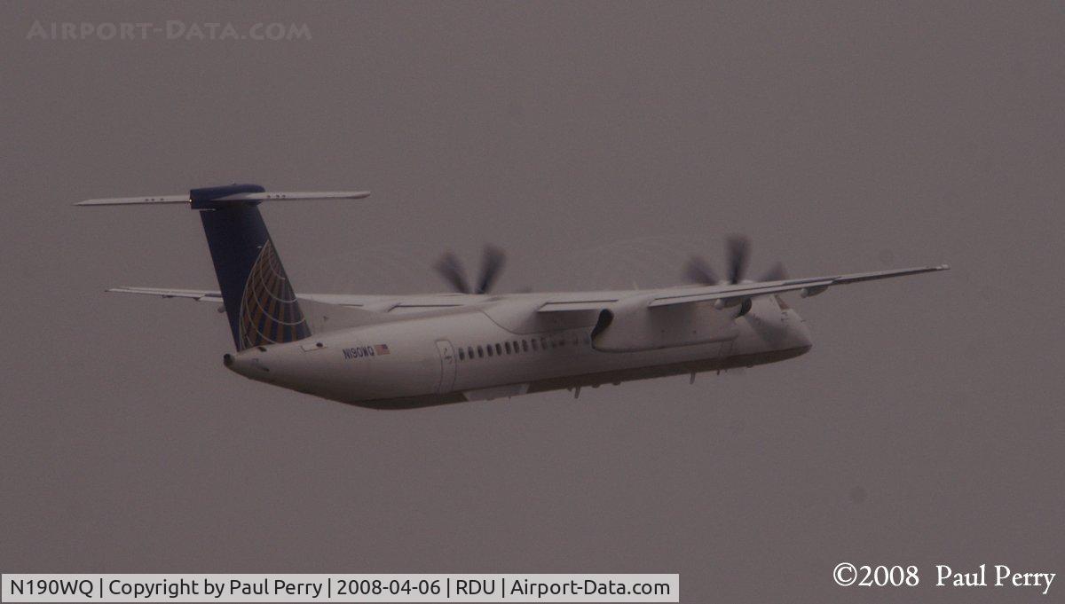 N190WQ, 2007 Bombardier DHC-8-402 Dash 8 C/N 4190, Another Dash Eight getting into the soup