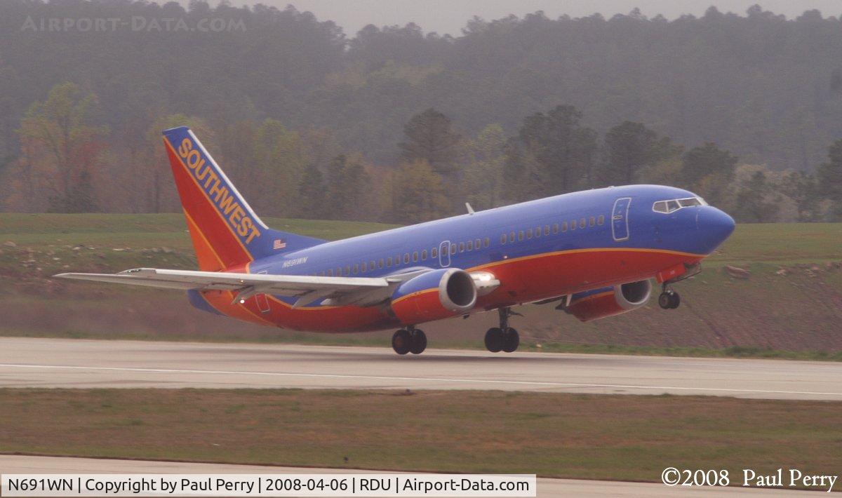 N691WN, 1988 Boeing 737-3G7 C/N 23781, A bit older than some other Southwest girls of that day, but just as sprightly