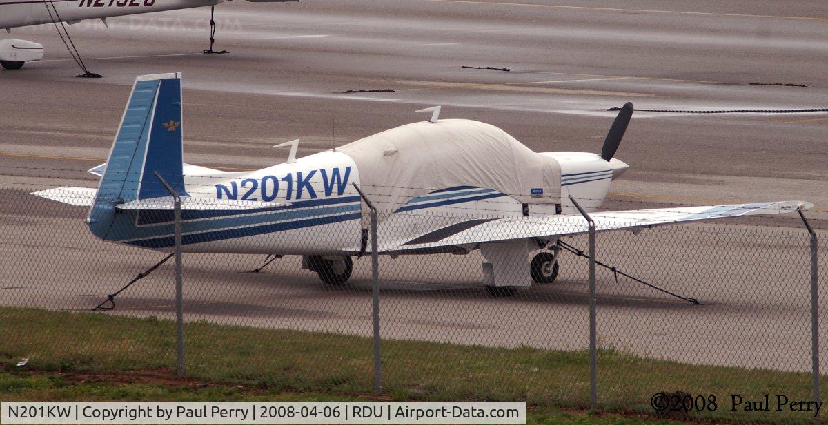 N201KW, 1978 Mooney M20J 201 C/N 24-0472, The stately tail of the Mooney