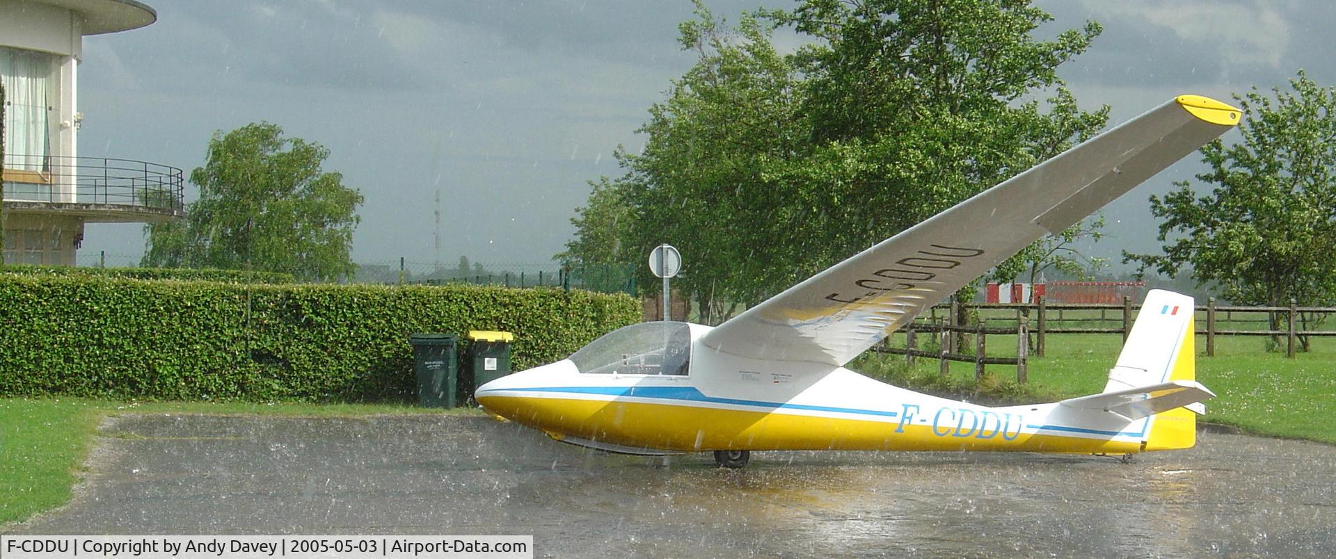 F-CDDU, Carmam M-200 Foehn C/N 26, Seen at a vintage rally in Bourges(in a thunderstorm!)