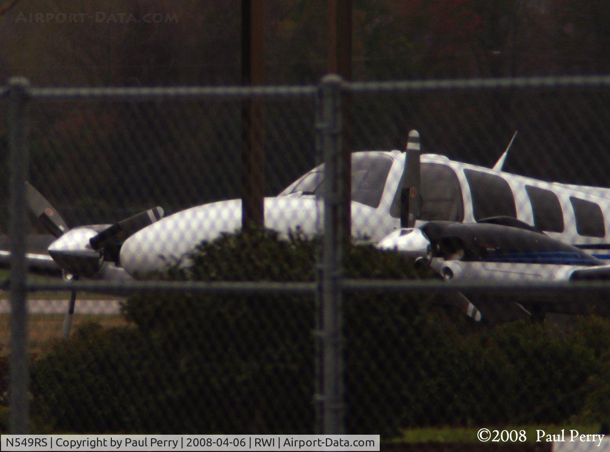 N549RS, Raytheon Aircraft Company G58 Baron C/N TH-2157, Looks like she's ready to pounce