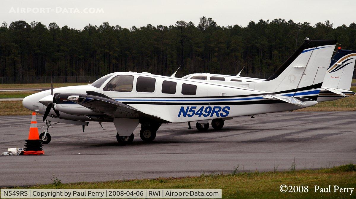 N549RS, Raytheon Aircraft Company G58 Baron C/N TH-2157, Baron on the ramp