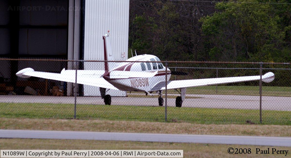 N1089W, 1973 Beech A36 Bonanza 36 C/N E-422, Easing past her six