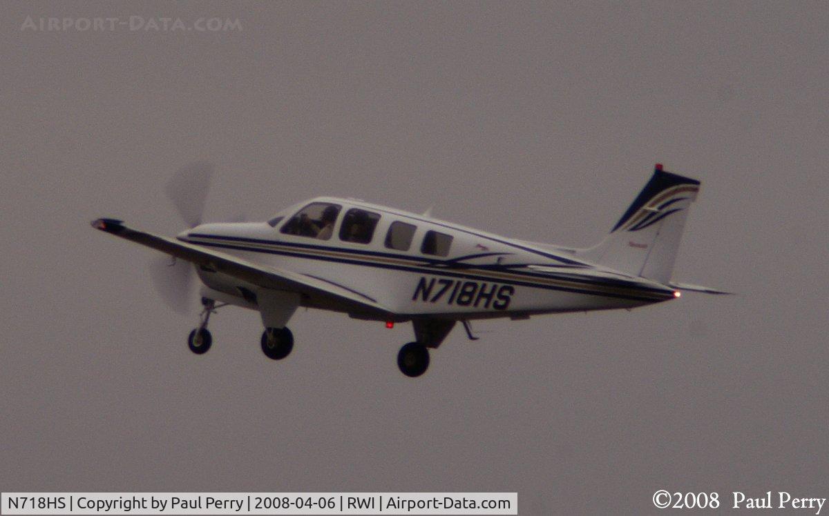 N718HS, 2002 Raytheon Aircraft Company A36 Bonanza C/N E-3462, Off she goes