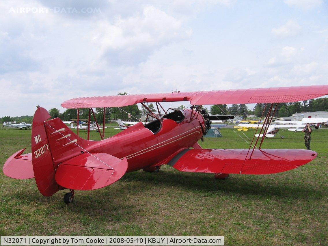 N32071, 1941 Waco UPF-7 C/N 5703, beautiful Waco worthy of a picture (N32071)