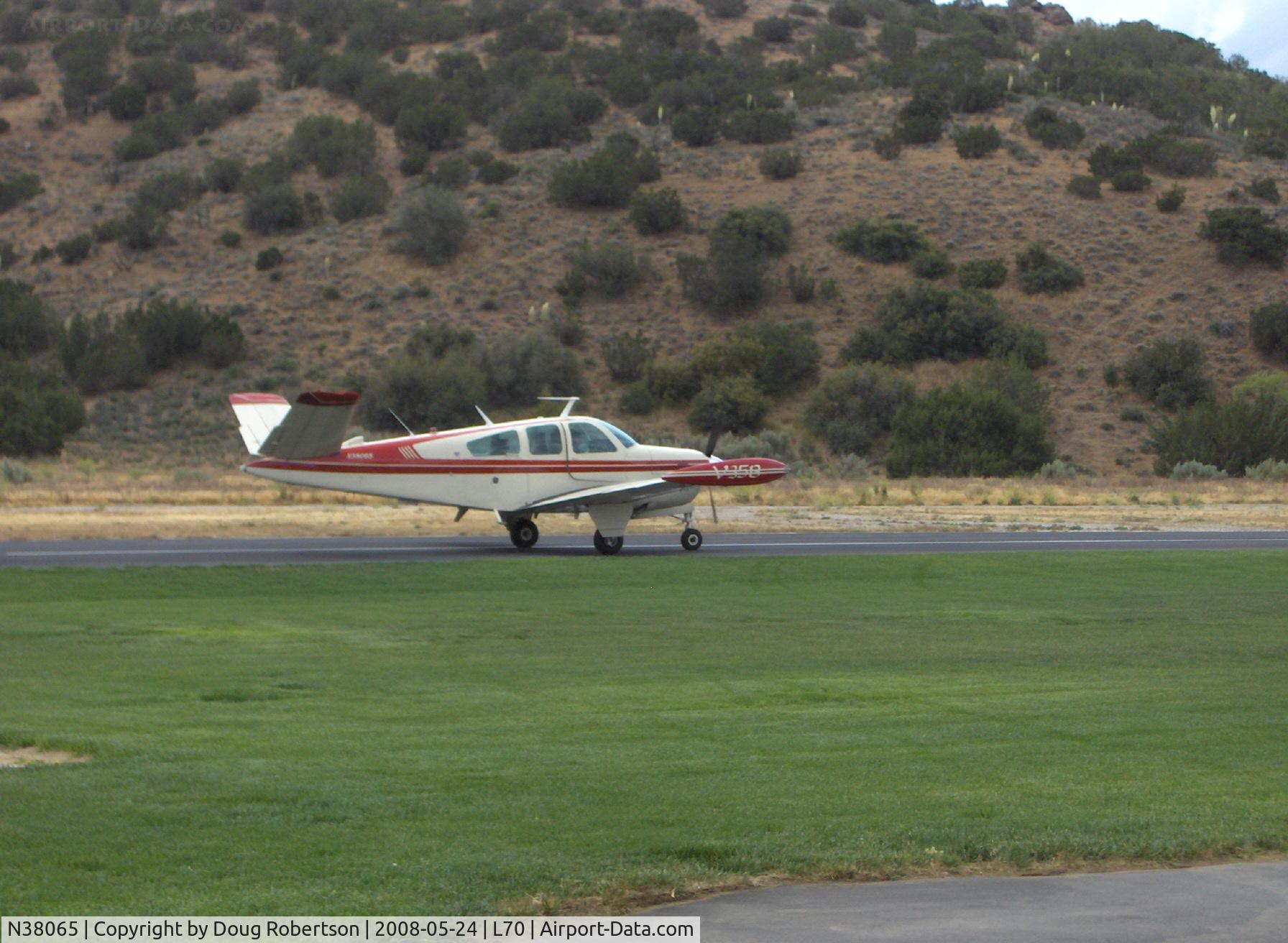 N38065, 1980 Beech V35B Bonanza C/N D-10361, 1980 Beech V35B BONANZA, Continental IO-520-B 285 Hp, landing roll Rwy 22