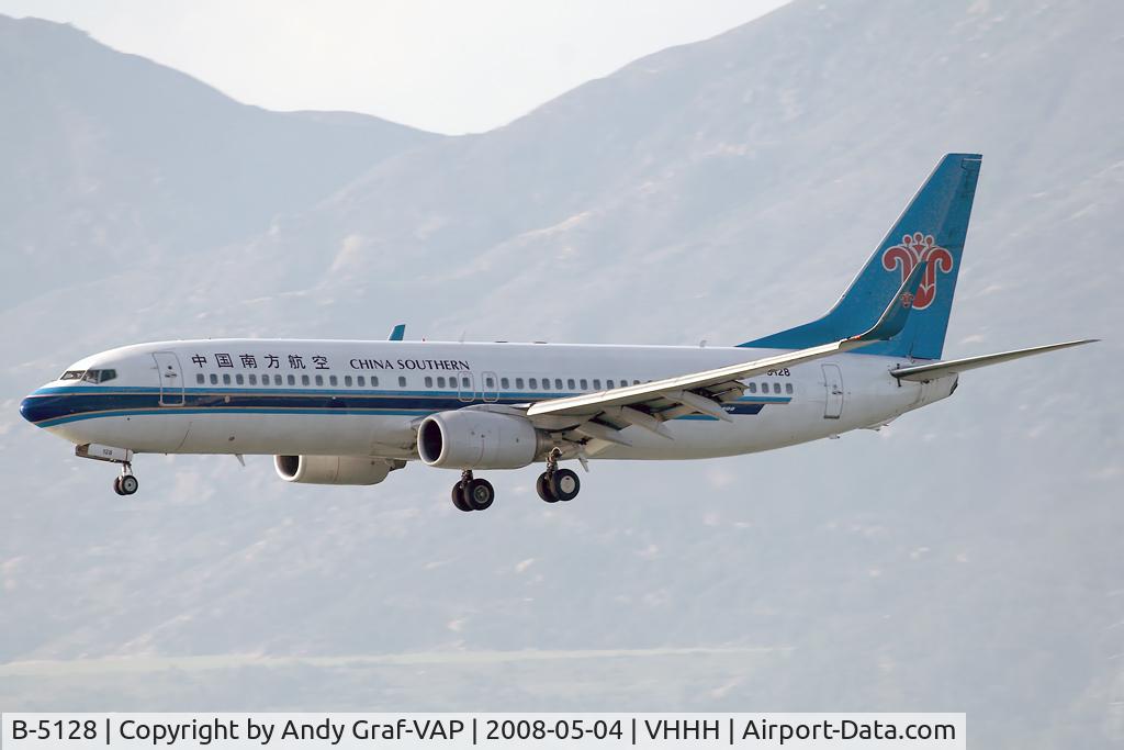 B-5128, 2002 Boeing 737-83N C/N 32882, China Southern 737-800