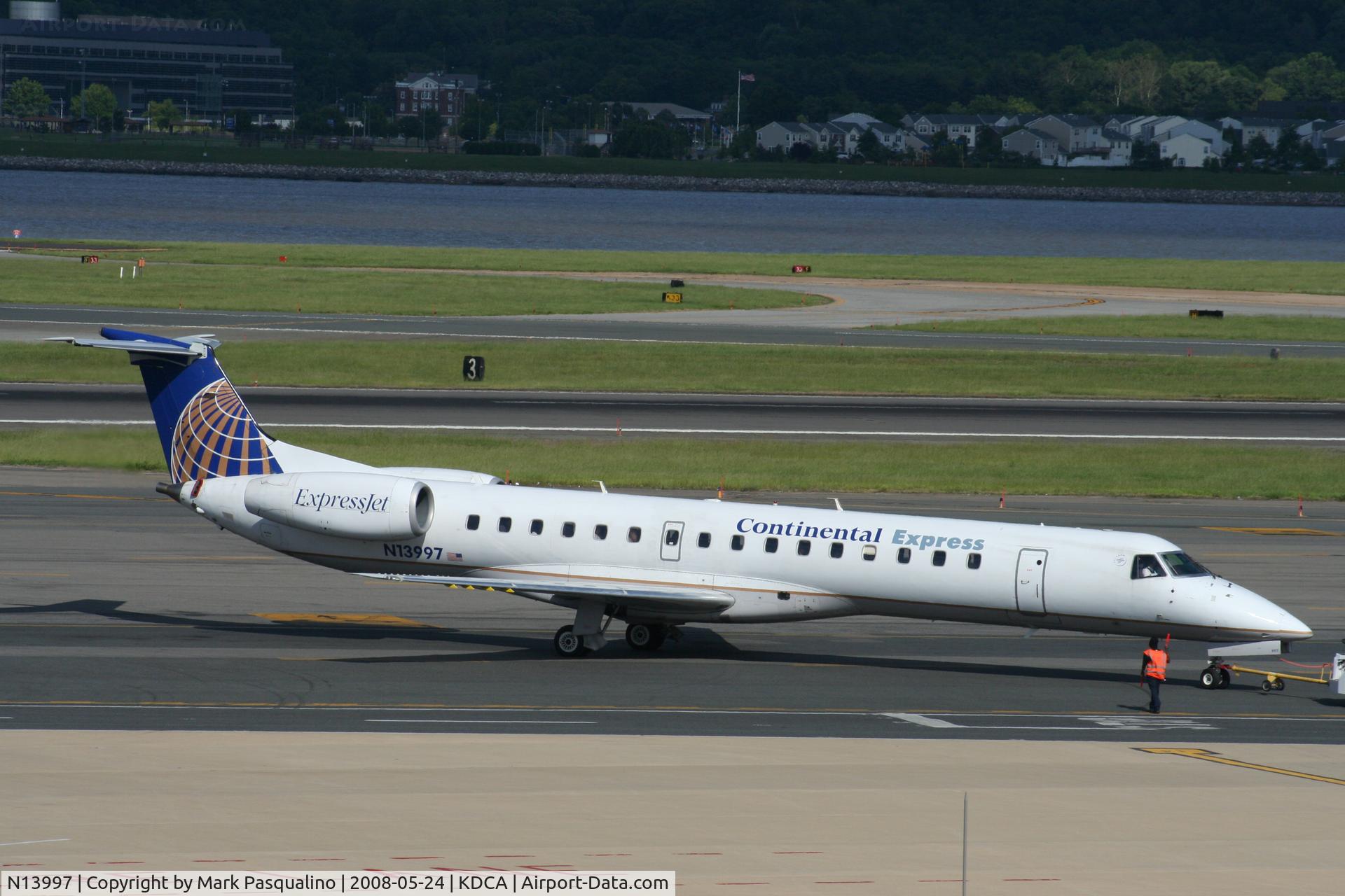 N13997, 2000 Embraer ERJ-145LR (EMB-145LR) C/N 145298, EMB-145LR