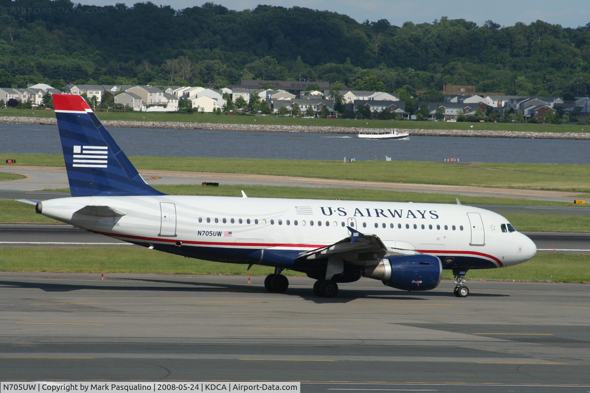N705UW, 1998 Airbus A319-112 C/N 0929, Airbus A319