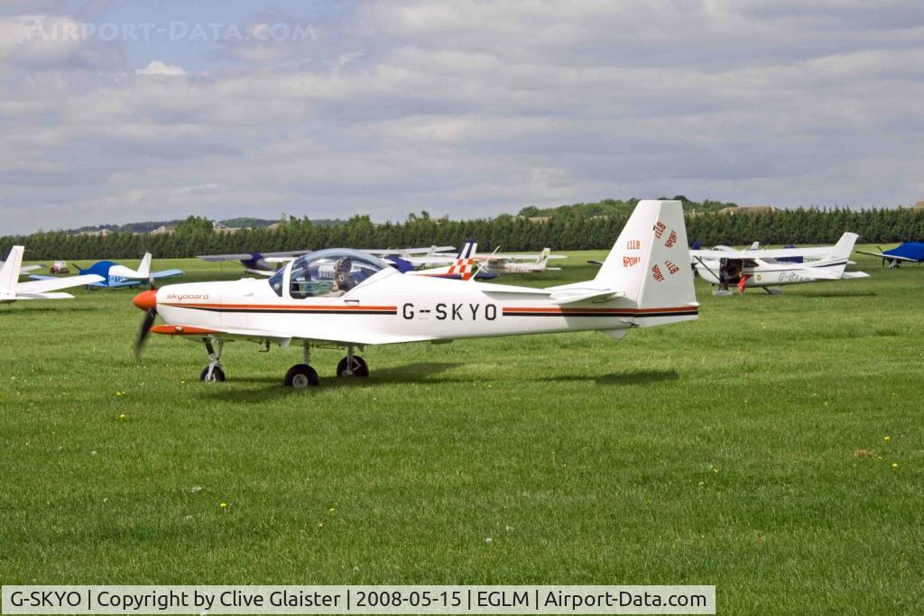 G-SKYO, 2000 Slingsby T-67M-200 Firefly C/N 2264, HEX: 4041B5