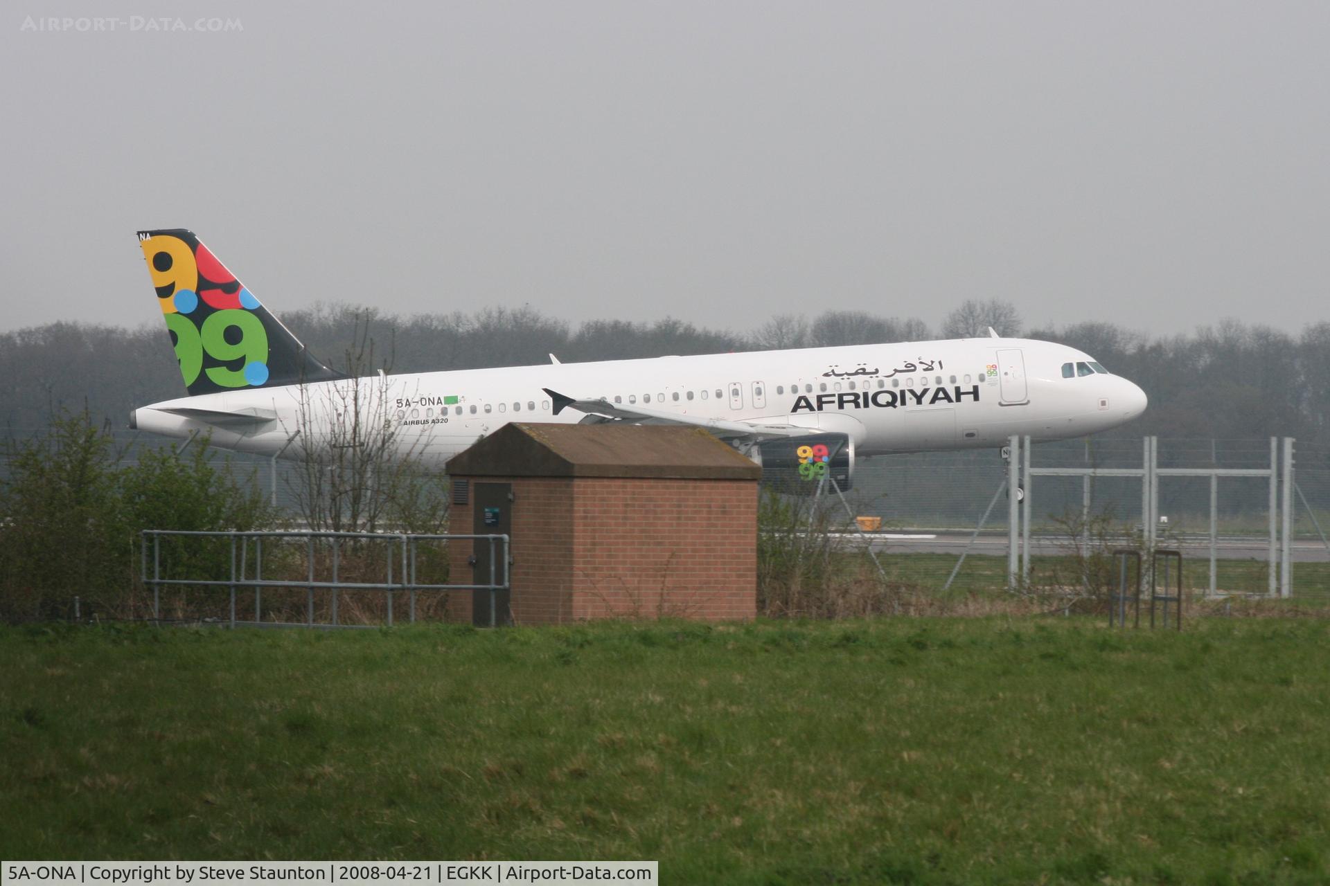 5A-ONA, 2007 Airbus A320-214 C/N 3224, Gatwick Airport 21/04/08 (married 19/04/08 - spotting two days later)