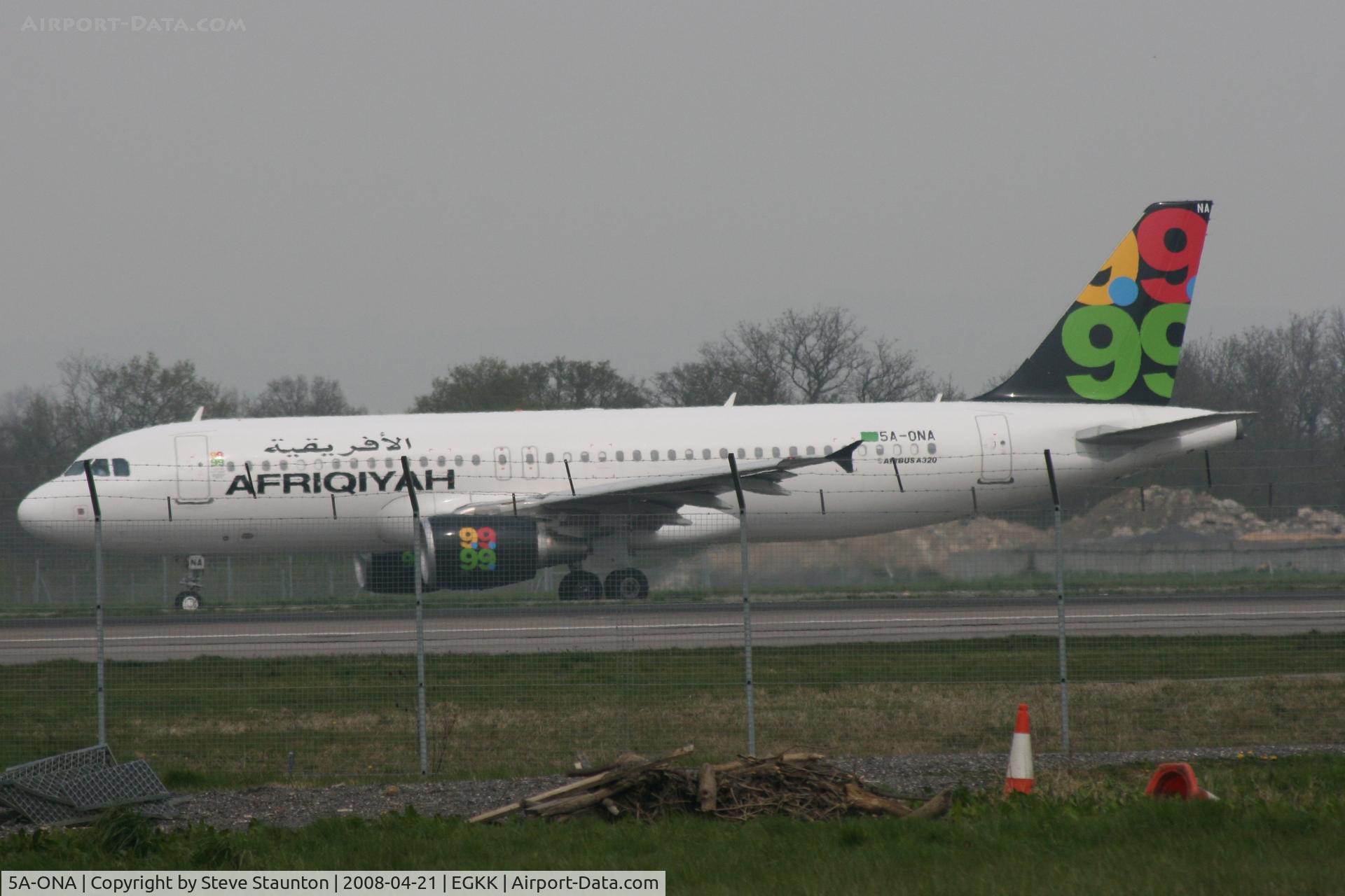 5A-ONA, 2007 Airbus A320-214 C/N 3224, Gatwick Airport 21/04/08 (married 19/04/08 - spotting two days later)