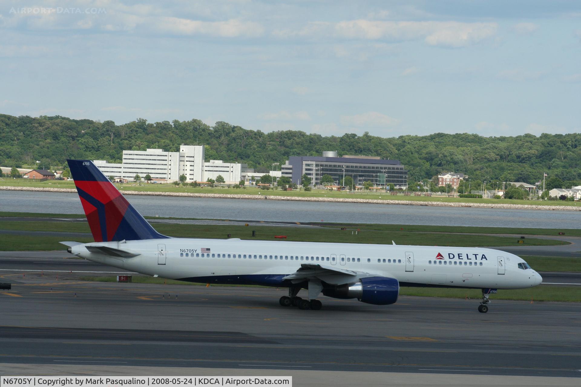 N6705Y, 2000 Boeing 757-232 C/N 30397, Boeing 757-200